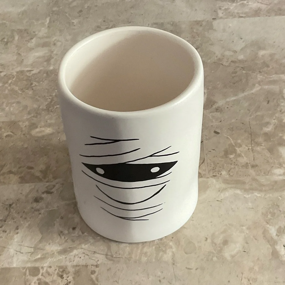 Halloween Jar “Mummy Knows Best” RAE DUNN